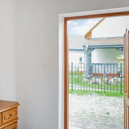 3 Bedroom Lovely Home In Nowe Warpno