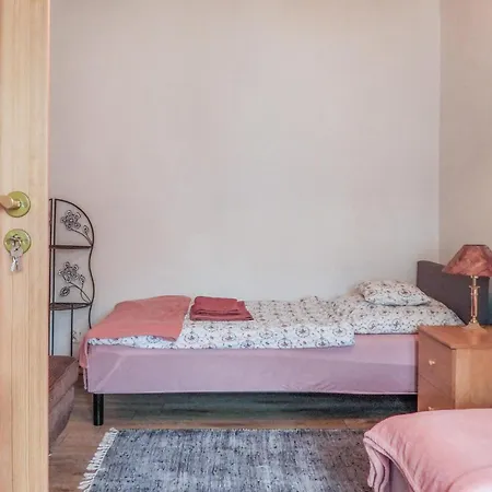 Ferienhaus In With Kitchen Nowe Warpno
