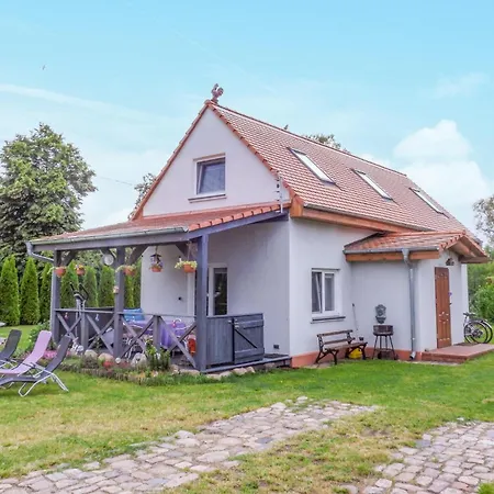 3 Bedroom Lovely Home In Nowe Warpno بيت للعطل نوفي فاربنو