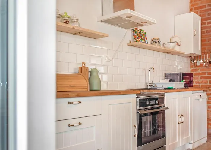Vakantiehuis In With Kitchen Nowe Warpno